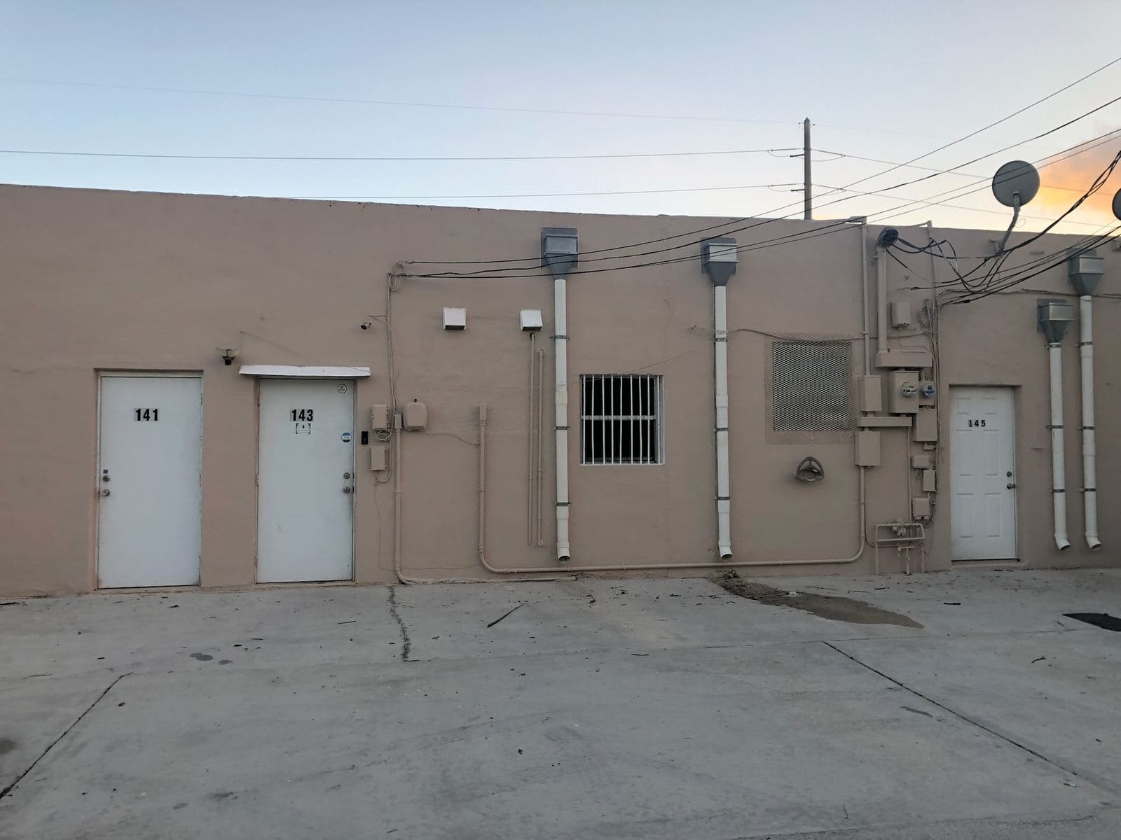Exterior wall of a commercial building — Finesse Cleaning, South Florida